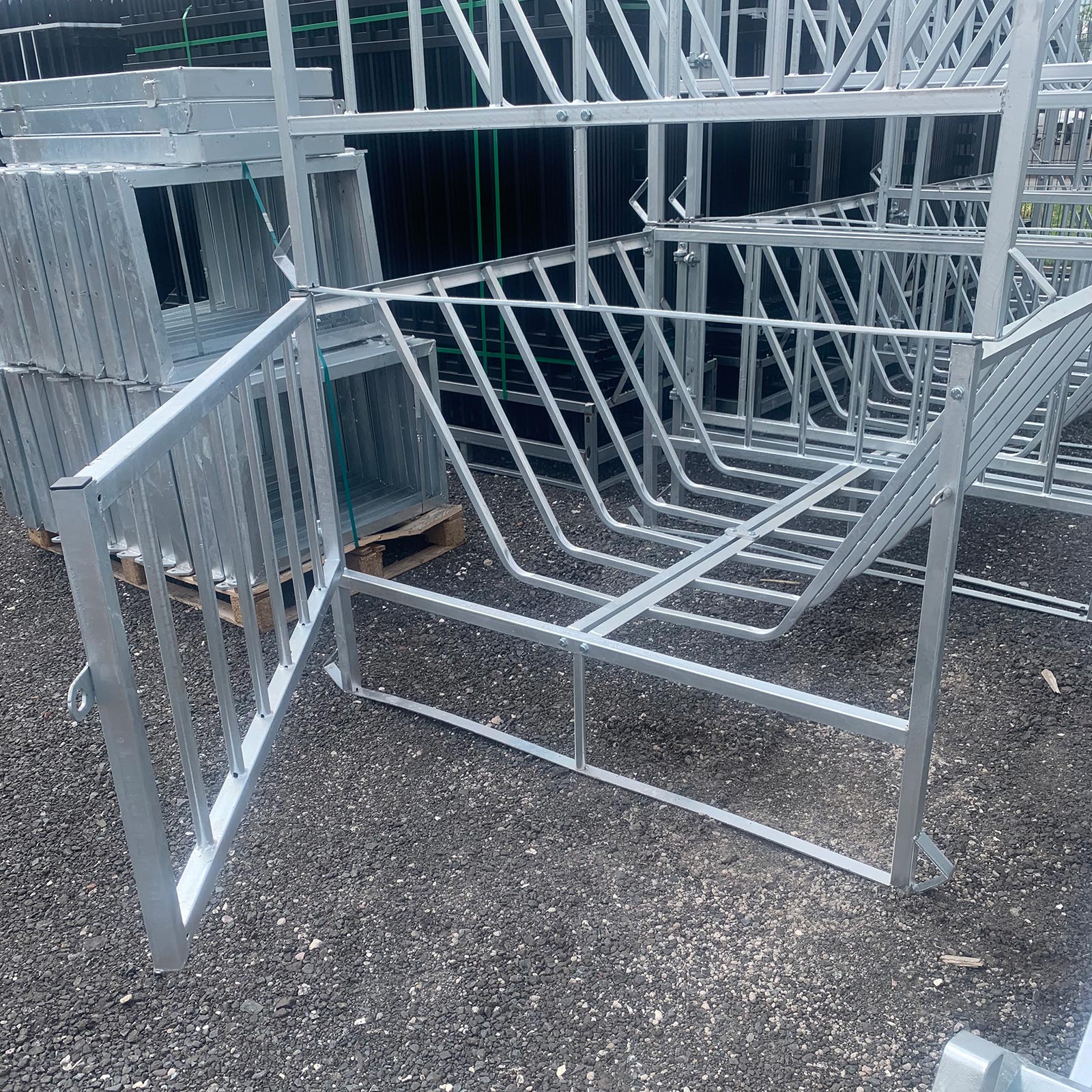 Ring & Bale Feeders